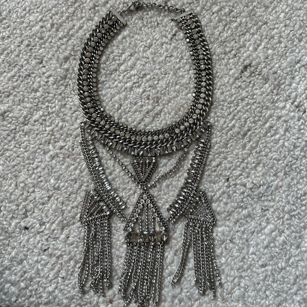 Gorgeous sparkly bib necklace